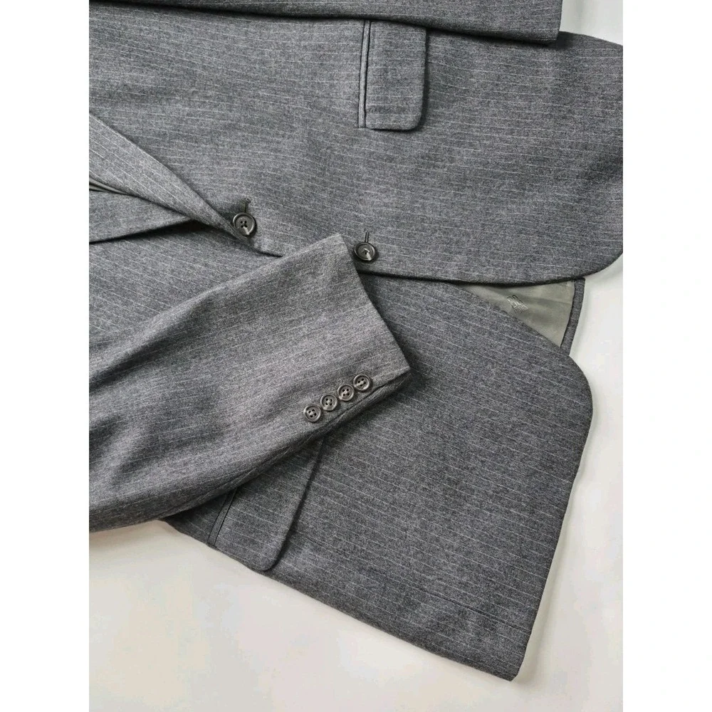 Vtg DAKS Men's 41 R Two Button Wool Sports Coat Gray Stripe USA